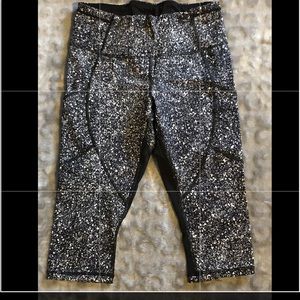 EUC Lululemon Outrun crop speckle leggings sz 8